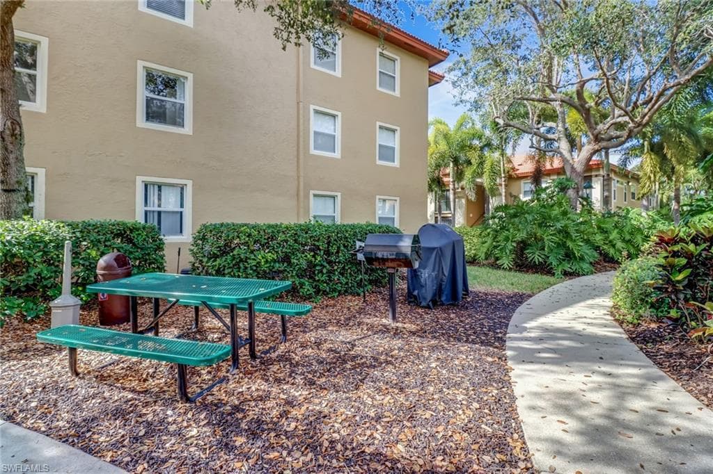 8851 Colonnades CT W 131-26