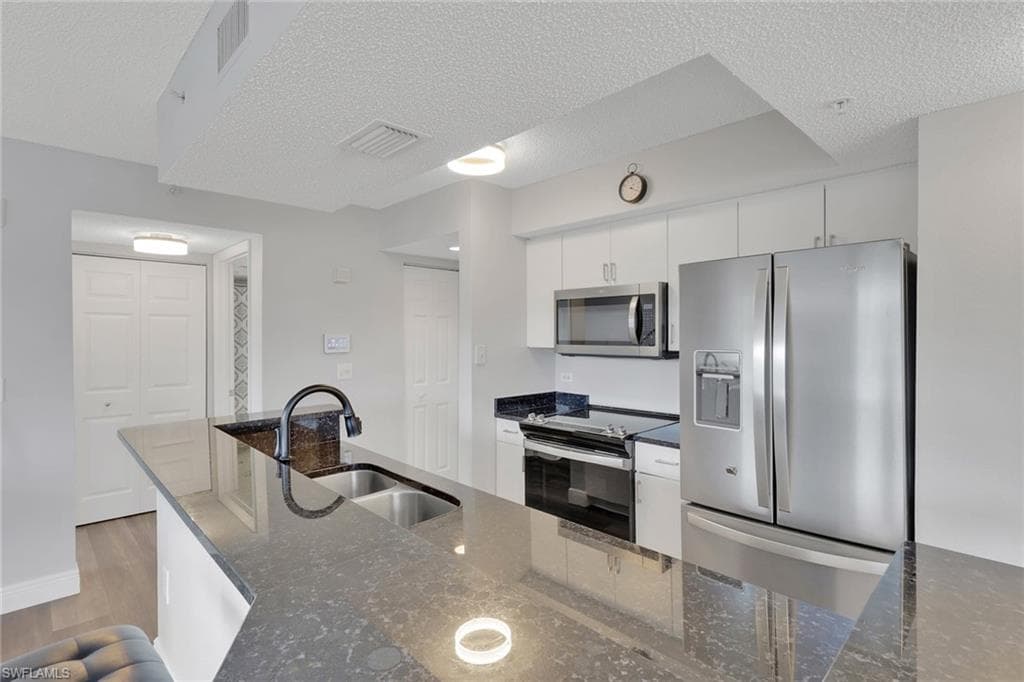 8851 Colonnades CT W 131-9