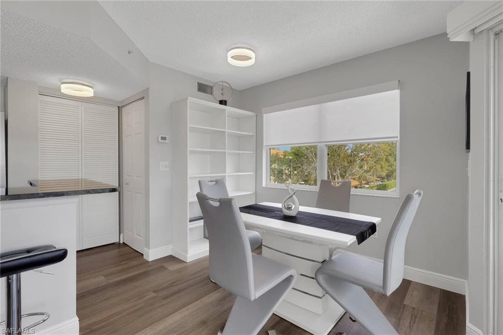 8851 Colonnades CT W 131-11