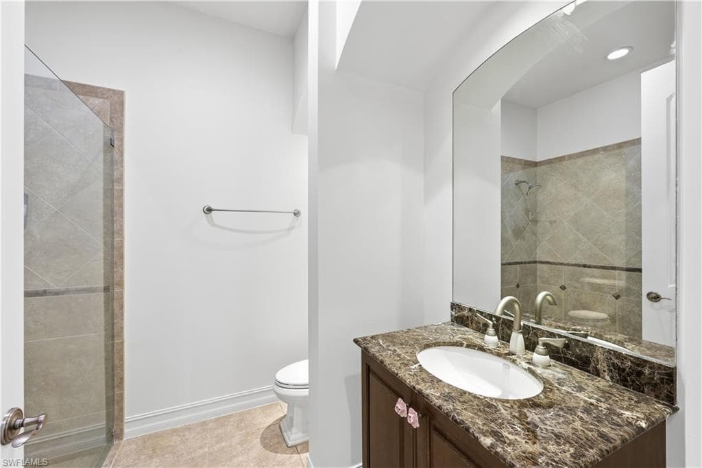 1687 Persimmon DR-37