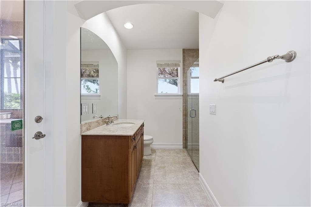 1687 Persimmon DR-40