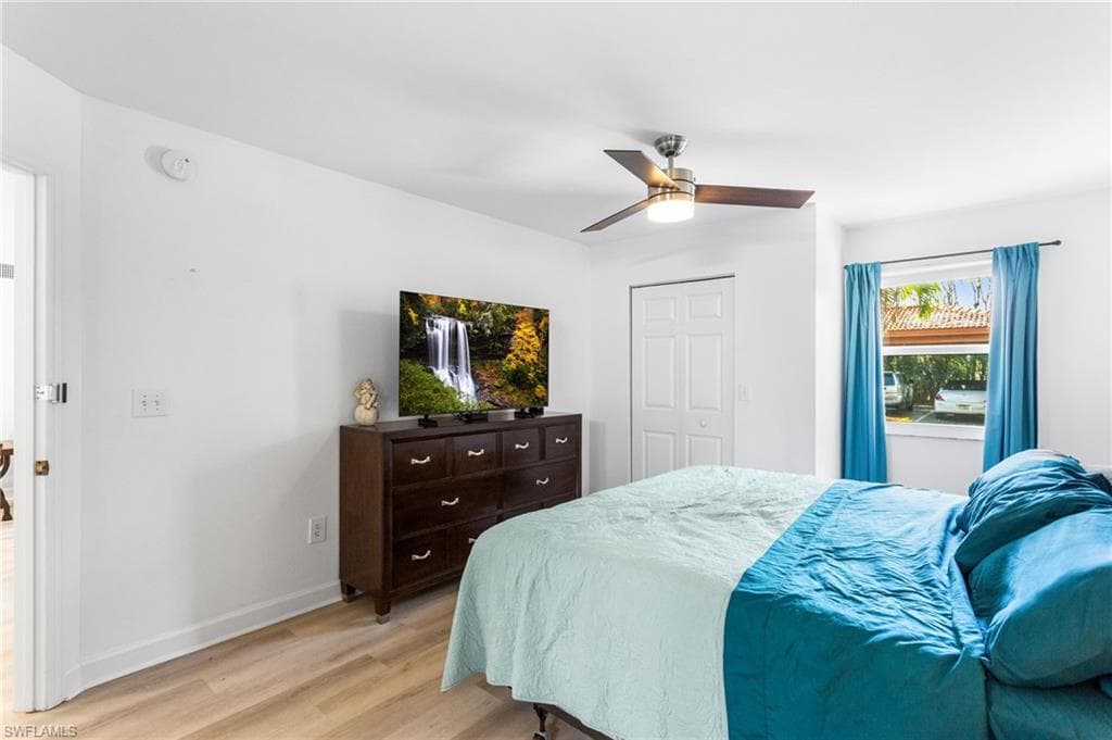 8940 Colonnades CT E 713-10