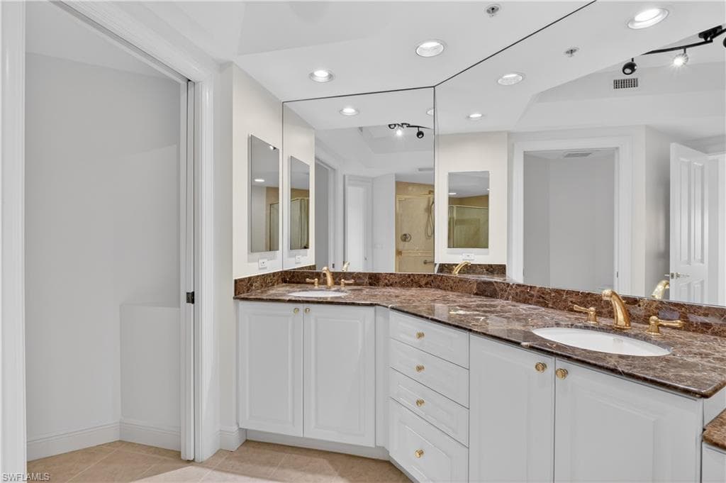 1060 Borghese LN 1005-38
