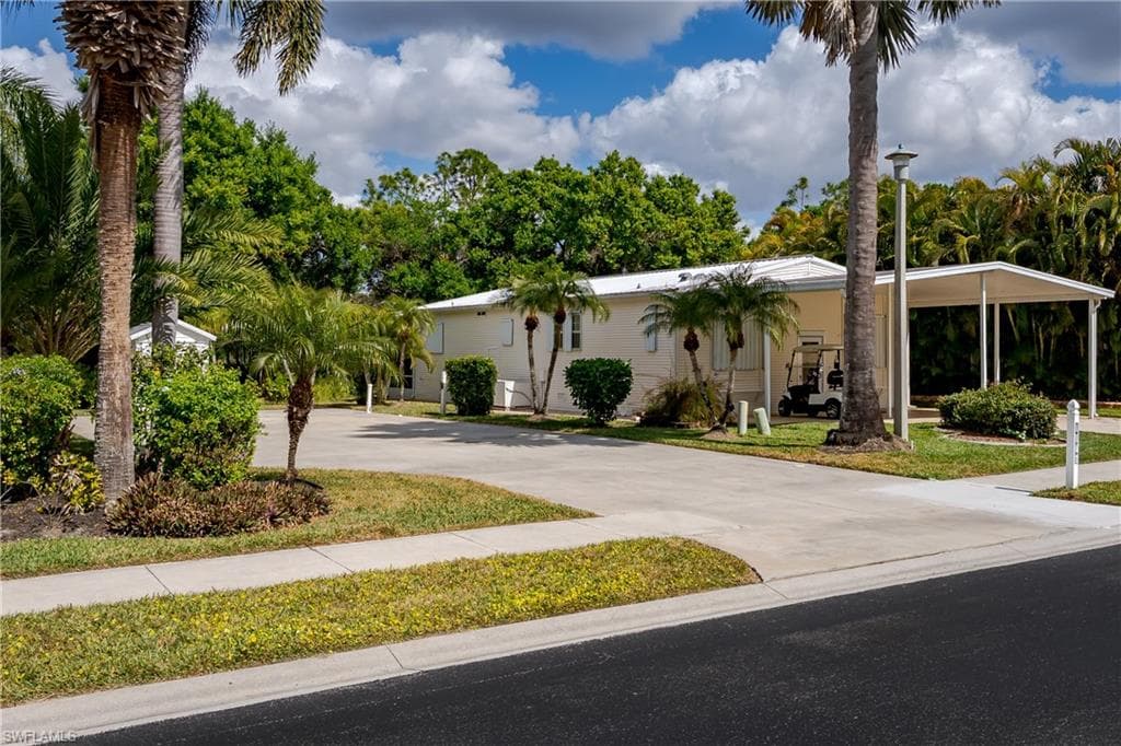 1076 Diamond Lake CIR-9