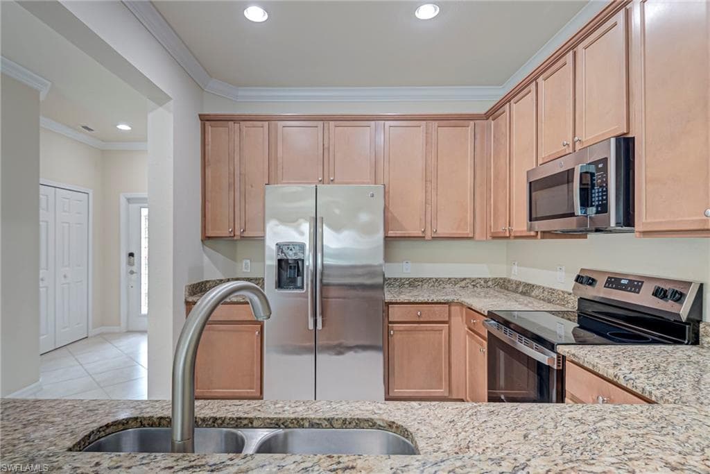 8103 Summerfield ST-10