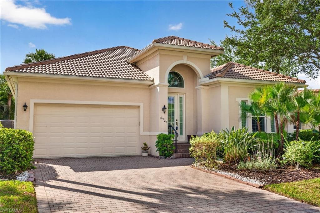 8923 Dartmoor WAY-2