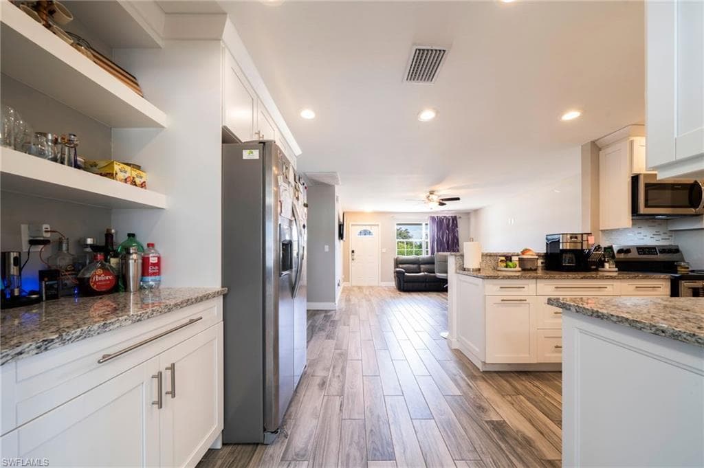 1701 Framingham CT-5