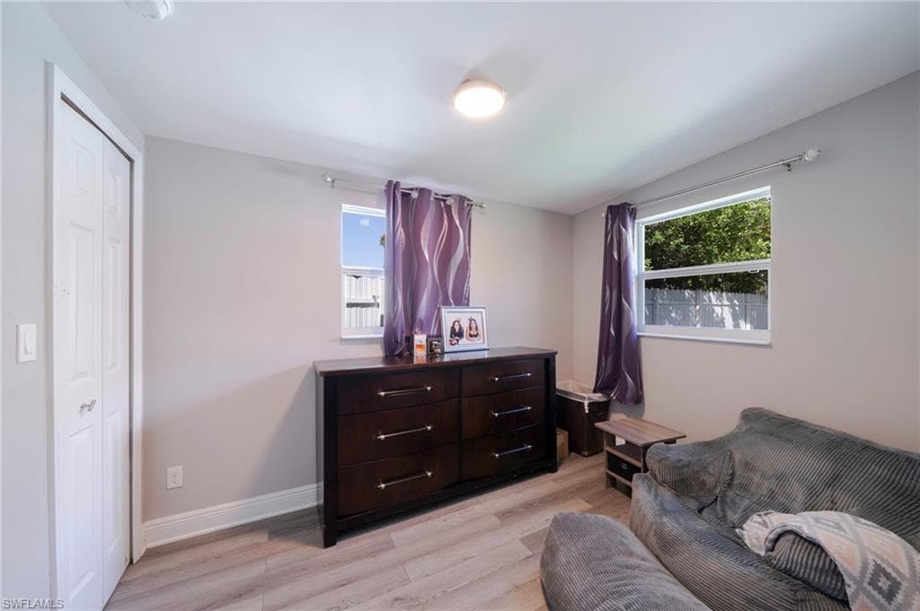 1701 Framingham CT-11