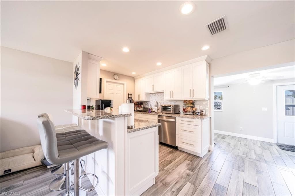 1701 Framingham CT-4