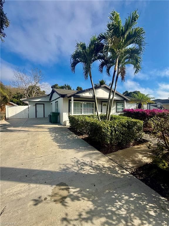 733 Pine Cone LN-3