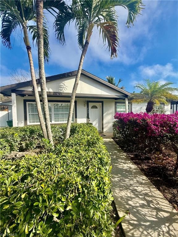 733 Pine Cone LN-5