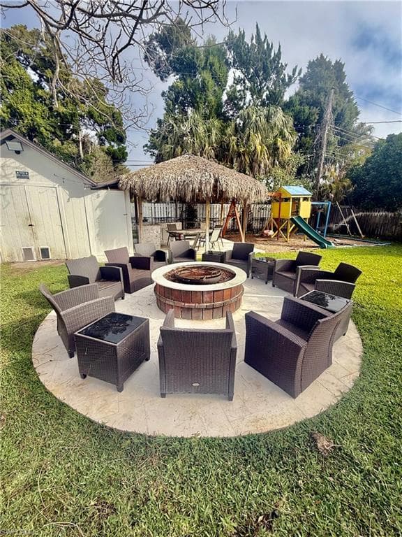 733 Pine Cone LN-33