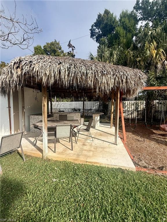 733 Pine Cone LN-35