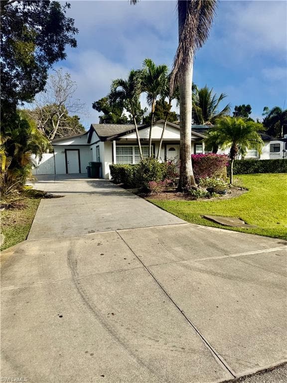 733 Pine Cone LN-4
