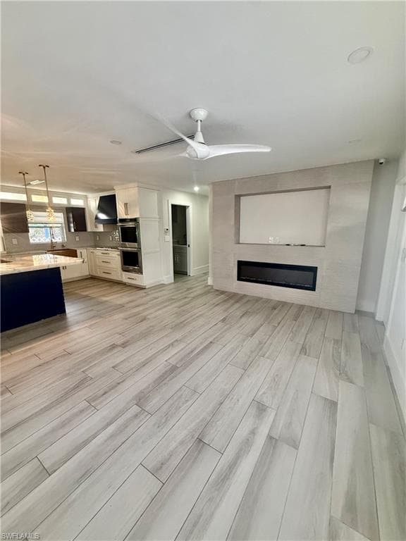 733 Pine Cone LN-8