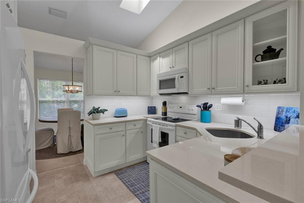 386 Emerald Bay CIR G-4-6