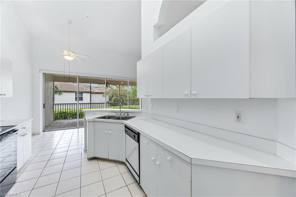 7768 Gardner DR 202-3