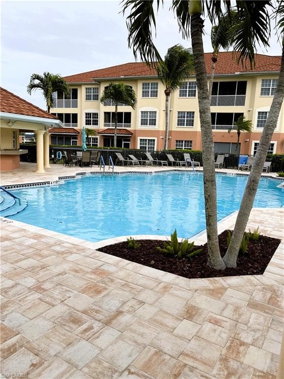 1137 Van Loon Commons CIR 202-29