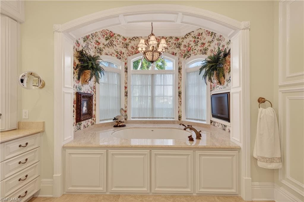12782 Yacht Club CIR-33