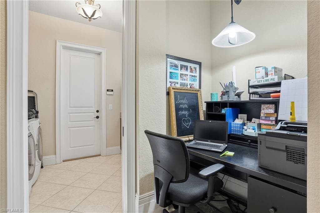 3801 River Point DR-37