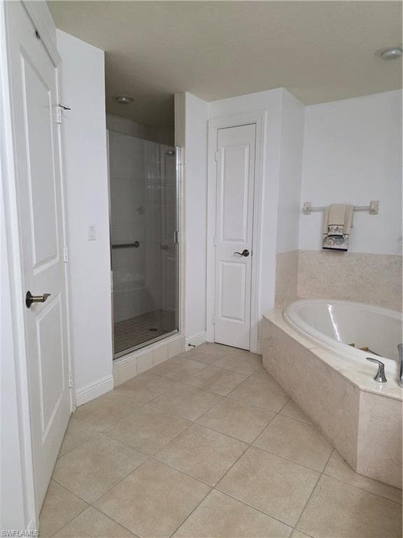 5706 Cape Harbour DR 211-21
