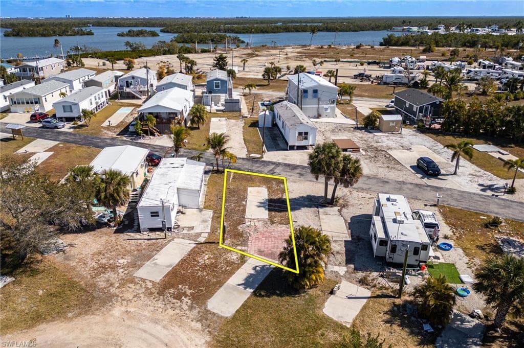 4 Helen LN-8