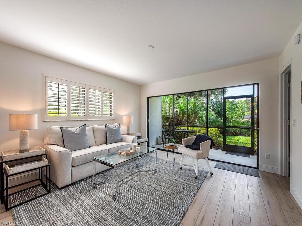 746 Eagle Creek DR 101-3