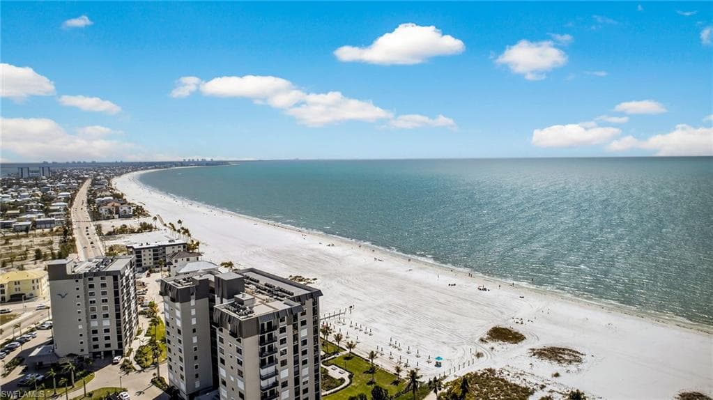 2800 Estero BLVD 1003-40
