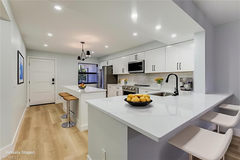 2445 W Gulf DR 6D-6