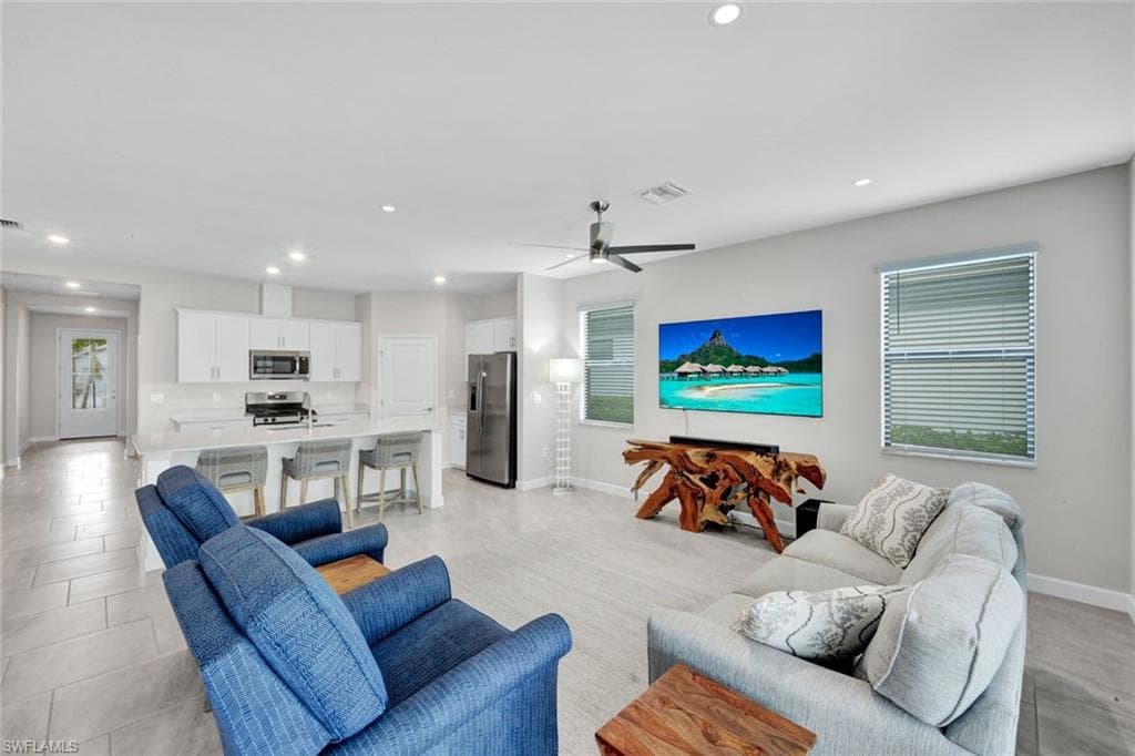 18298 Ridgeline DR-11