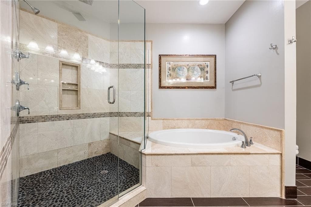 5550 Berkshire DR 202-15