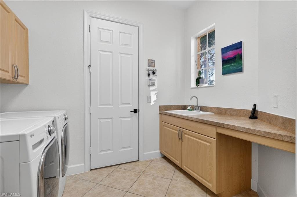 12095 WICKLOW LN-27