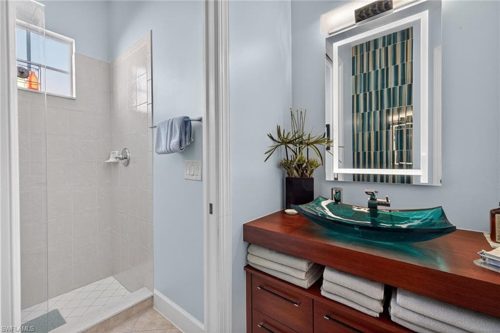 12095 WICKLOW LN-21