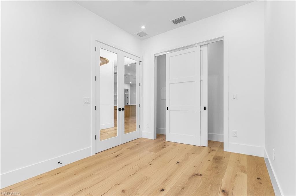 2393 Longboat DR-26