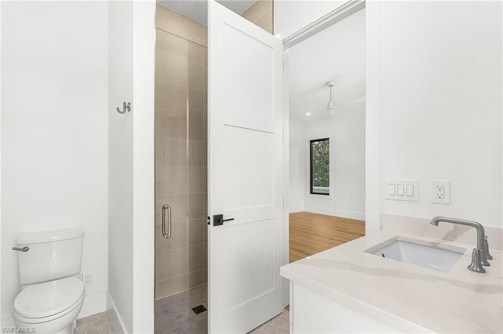 2393 Longboat DR-29