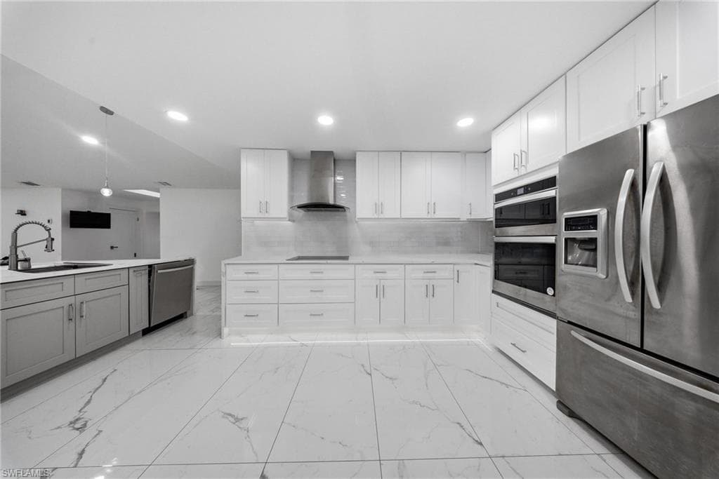 5050 32nd AVE SW-23