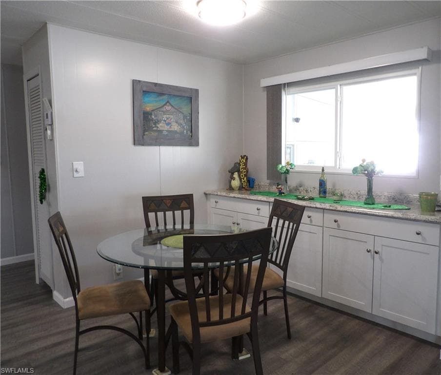 563 Timber LN S-6