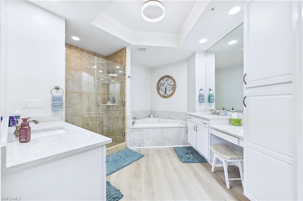 2090 W First ST 2907-13