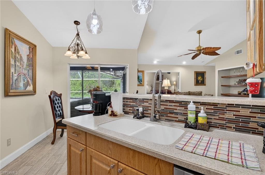 22656 Fountain Lakes BLVD-16