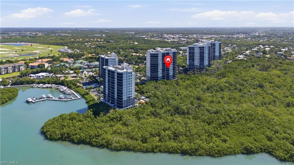 425 Cove Tower Dr 703-1