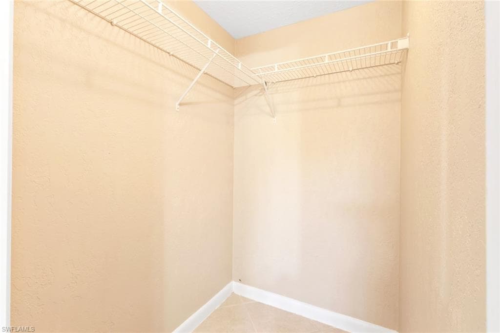 4629 Bayshore DR J3-18