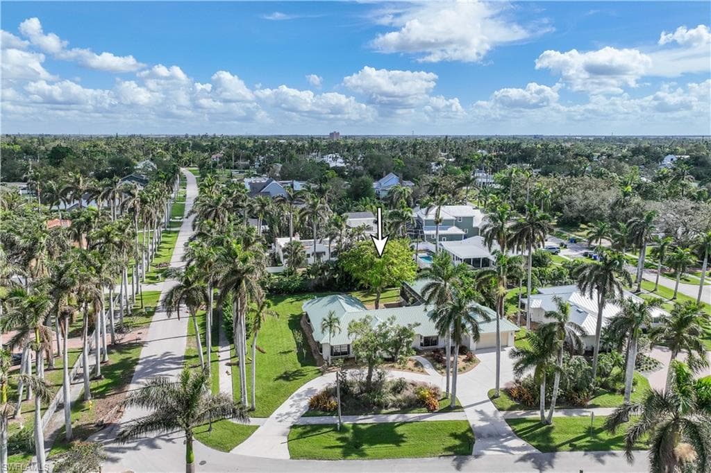 3209 W Riverside DR-1
