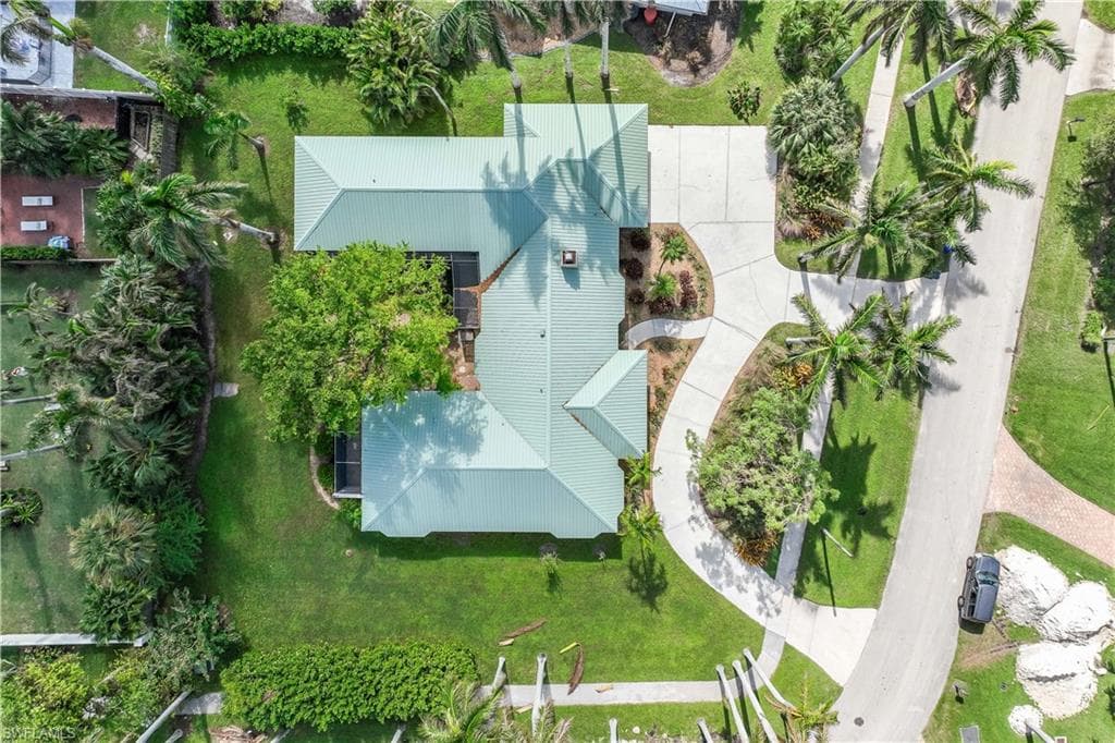 3209 W Riverside DR-5