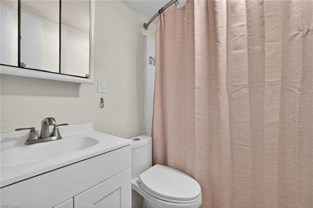 708 Victoria DR 212-15