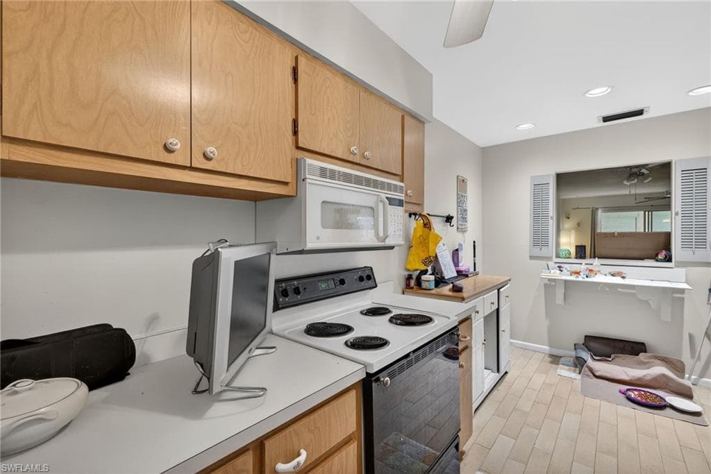 708 Victoria DR 212-4
