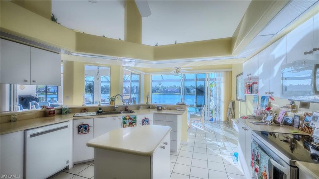 22355 FOUNTAIN LAKES BLVD-6