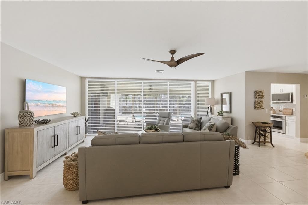 216 5th ST W-7