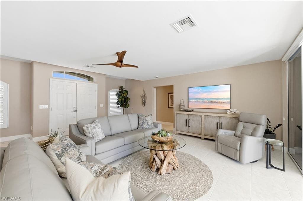 216 5th ST W-11