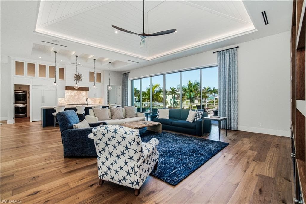 55 Fairview BLVD-9