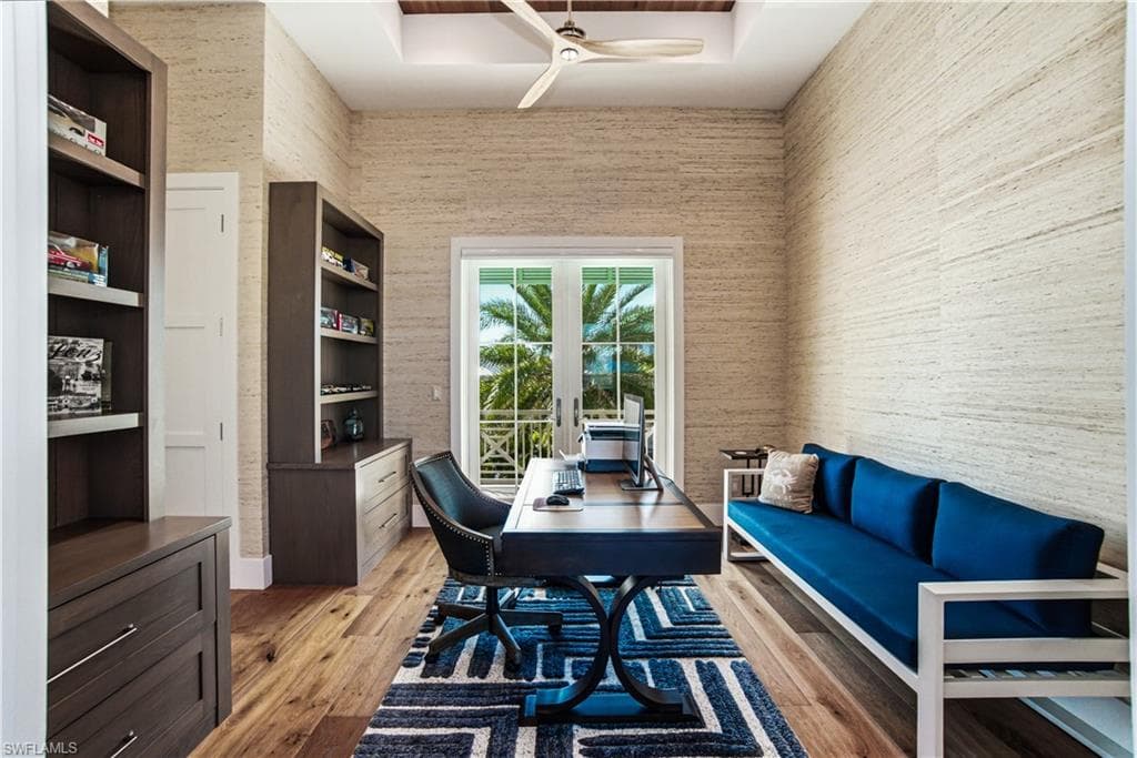 55 Fairview BLVD-29